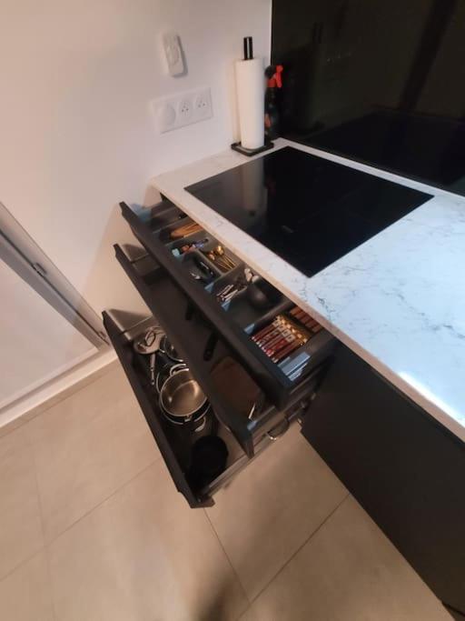 Appartement Neuf Moderne + Parking, Geneve Saint-Genis-Pouilly Exteriér fotografie