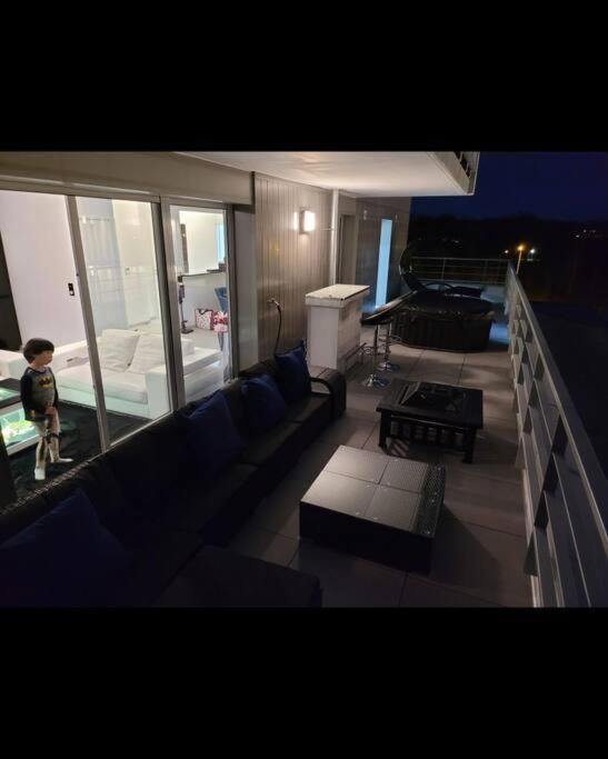 Appartement Neuf Moderne + Parking, Geneve Saint-Genis-Pouilly Exteriér fotografie